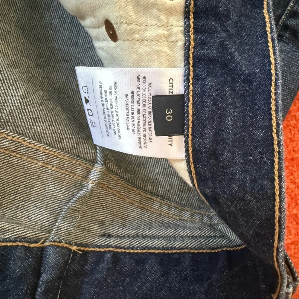 Citizens Of Humanity Indigo Wide-Leg Raw-Hem Jeans - Picture 4 of 5